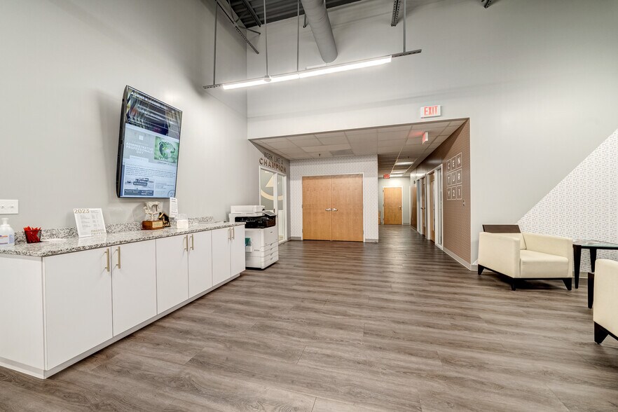 More Photos Of 5990 Kingstowne Towne Ctr, Alexandria Coworking Space