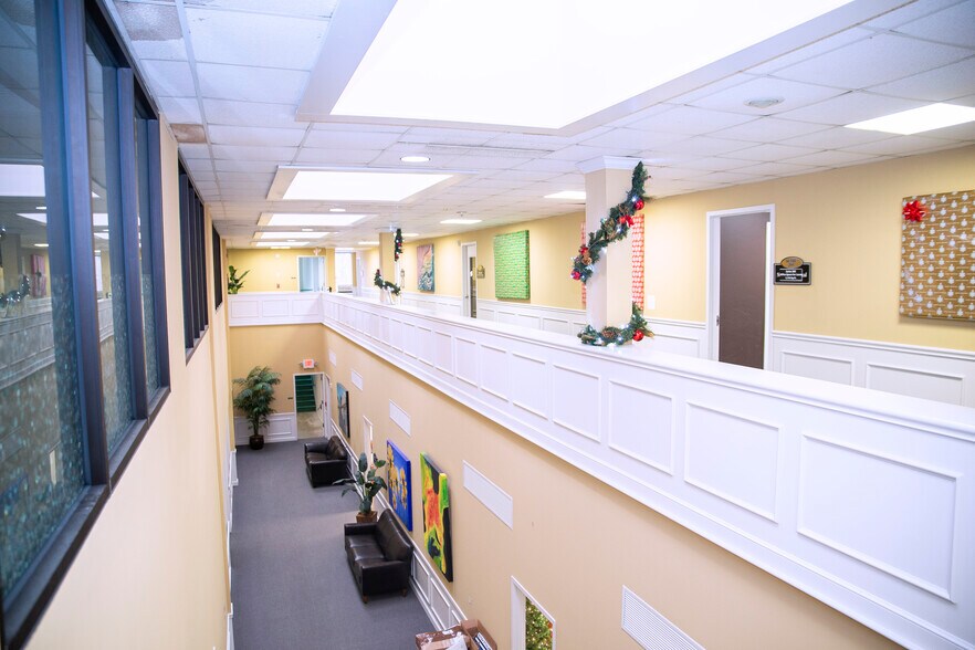 More Photos Of 650 S Prospect Ave, Hartville Medical For Lease