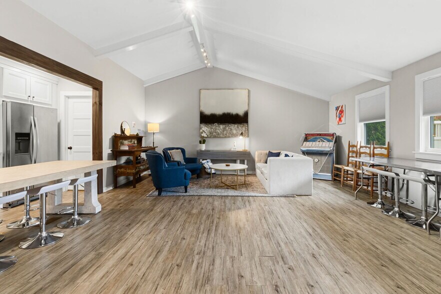 More Photos Of 41 North Ave, Ellijay Office For Sale