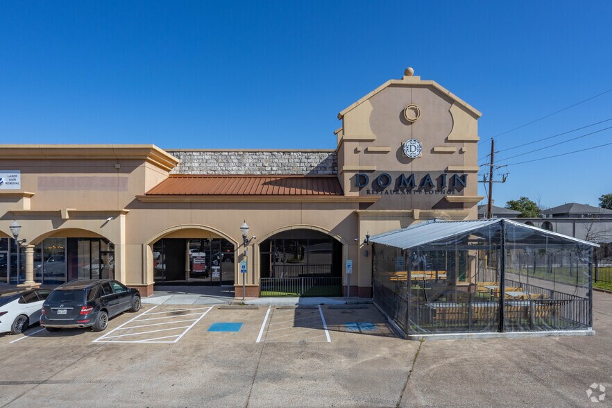 More Photos Of 8050 Westheimer Rd, Houston Storefront For Sale