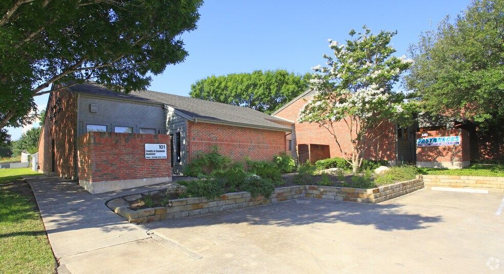 Primary Photo Of 6700 West Gate Blvd, Austin Medical For Lease
