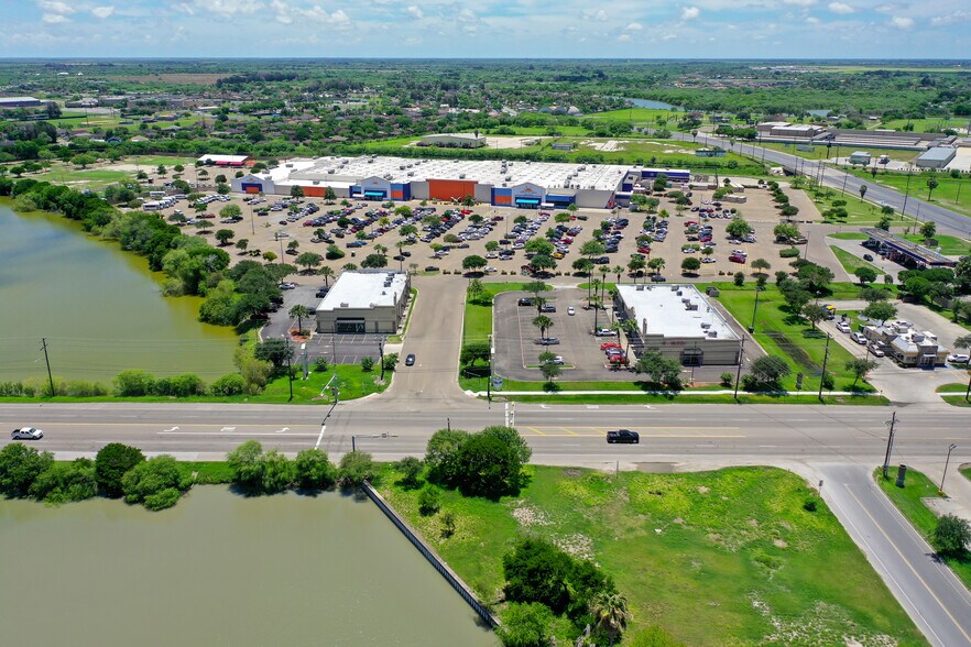 More Photos Of 7490 Padre Island Blvd, Brownsville Unknown For Lease