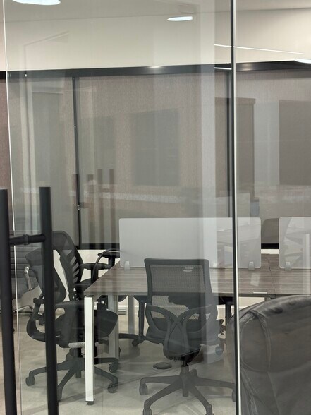 More Photos Of 1545 N Park Dr, Weston Office For Lease