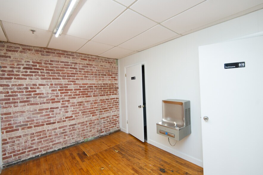 More Photos Of 612-616 Race St, Cambridge Apartments For Sale
