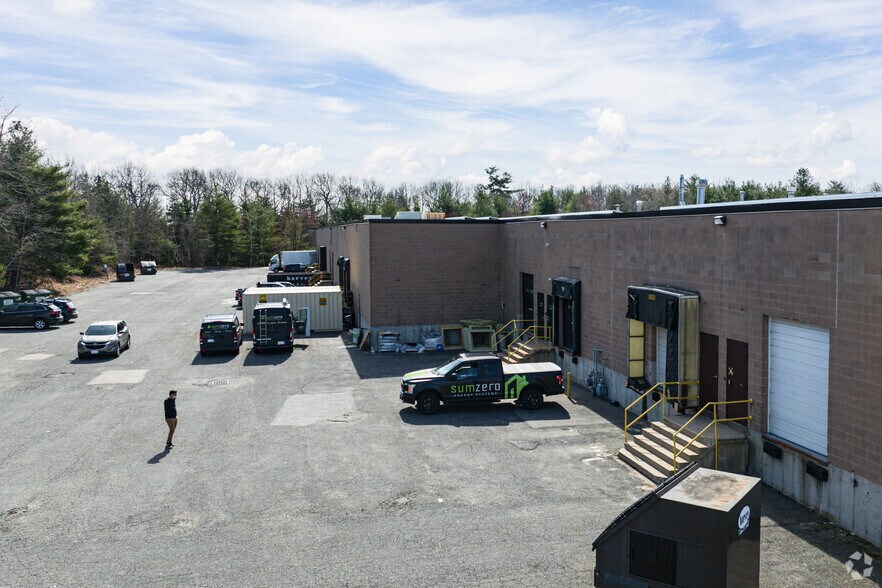 More Photos Of 84 October Hill Rd, Holliston Flex For Lease