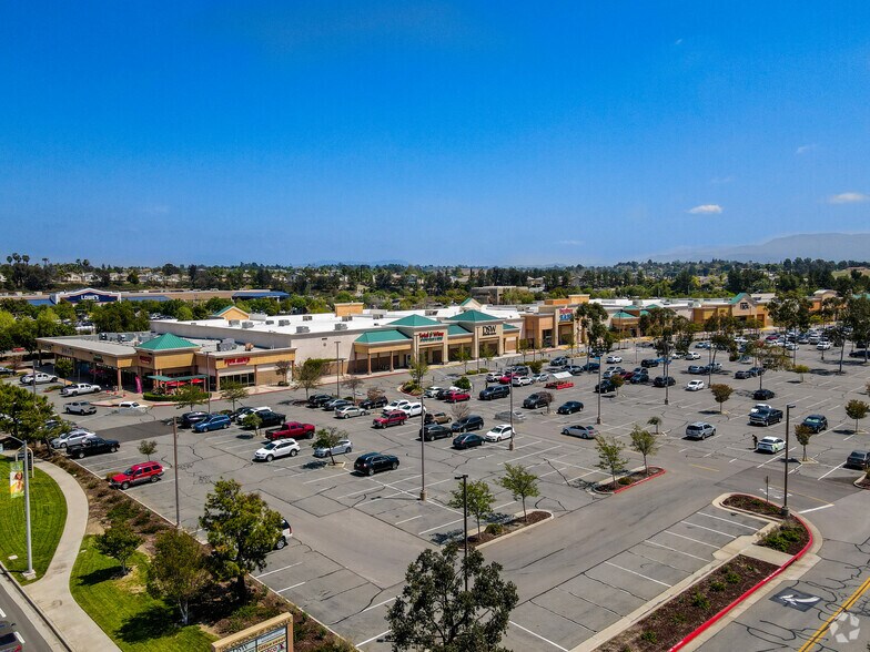 More Photos Of 40400-40500 Winchester Rd, Temecula Unknown For Lease