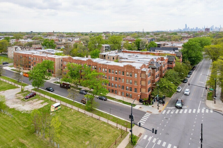 More Photos Of , Chicago Multifamily For Sale