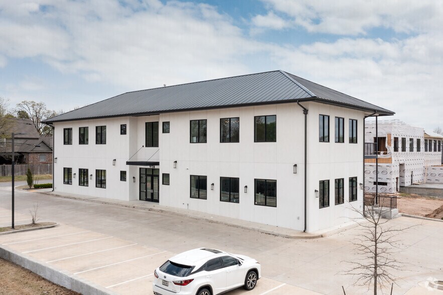 Primary Photo Of 9128 S Braden Pl, Tulsa Office For Lease