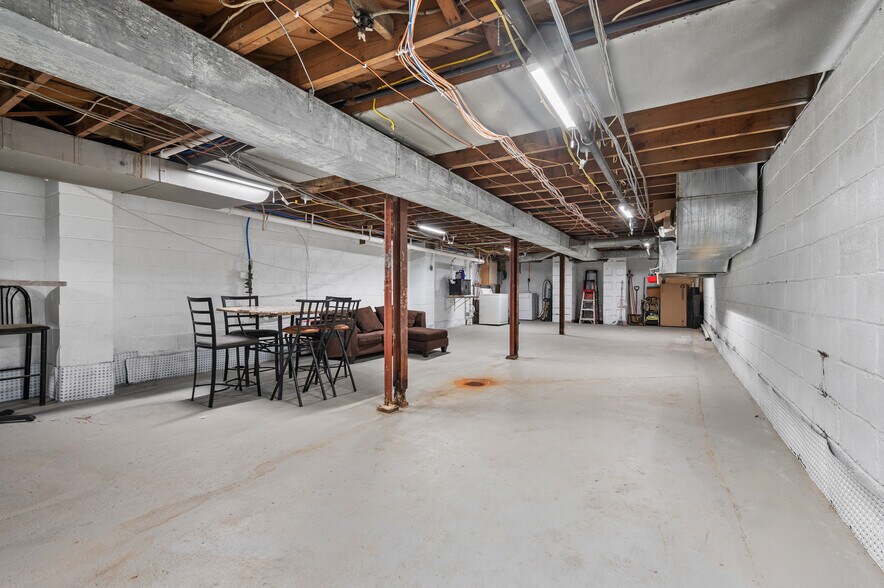 More Photos Of 3527 Washington Ave, Finleyville Freestanding For Sale