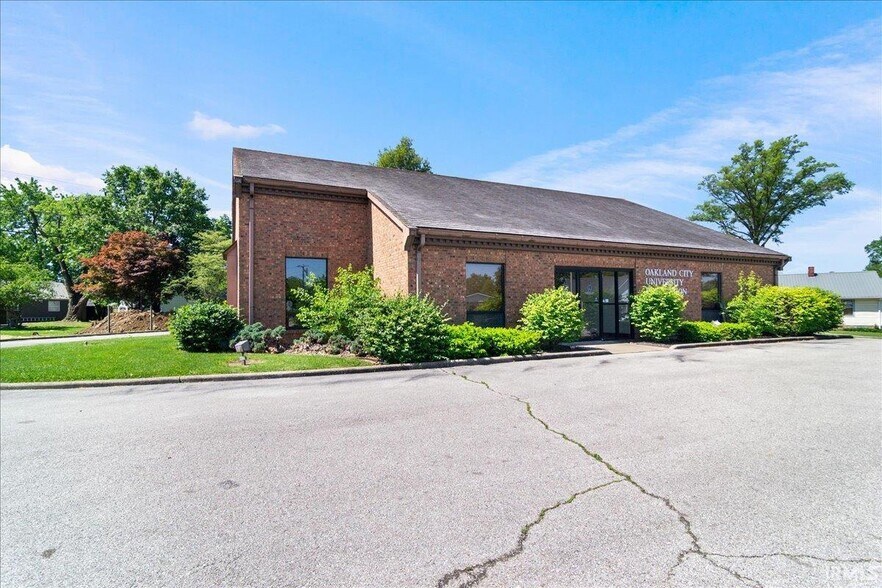 More Photos Of 410 Morton st, Oakland City Office For Sale