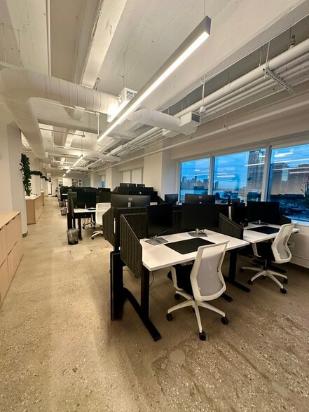 More Photos Of 111 Town Square Pl, Jersey City Office Residential For Lease