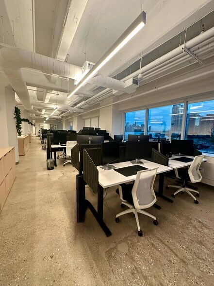 More Photos Of 111 Town Square Pl, Jersey City Office Residential For Lease