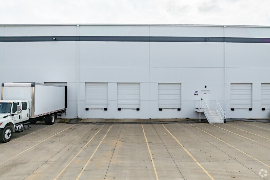 More Photos Of 19107 Christopher Way, Lathrop Manufacturing For Lease