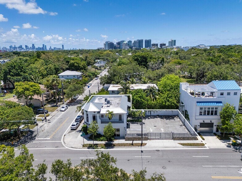 More Photos Of 3305 SW 37th Ave, Miami Office For Sale