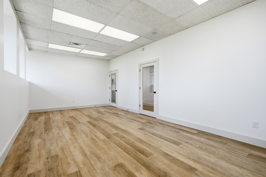 More Photos Of 1130 Hooper Ave, Toms River Office For Lease