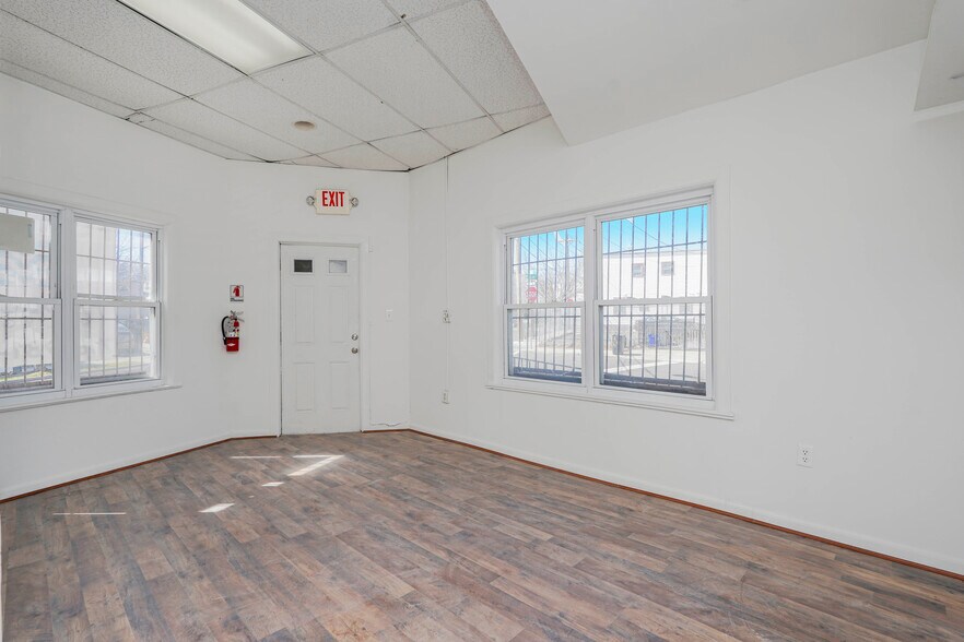 More Photos Of 63-65 Pierce Street, Newark Office Residential For Sale