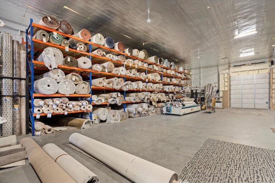 More Photos Of 0000 Orchard Lake, Pontiac Light Manufacturing For Lease