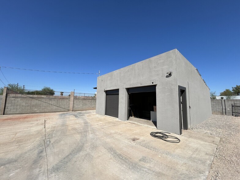 Primary Photo Of 218 W 3rd Ave, Mesa Warehouse For Lease