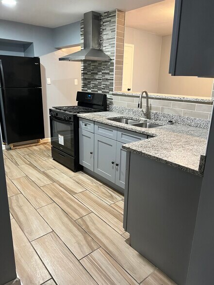 More Photos Of 214 Chicago Ave, Oak Park Apartments For Sale