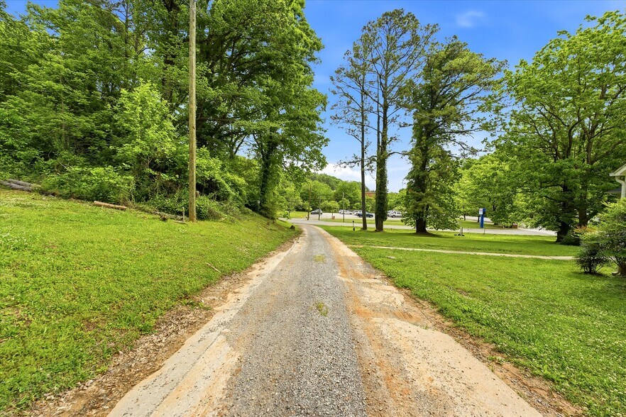 More Photos Of 601 N Chilhowee Dr, Knoxville Multifamily For Sale
