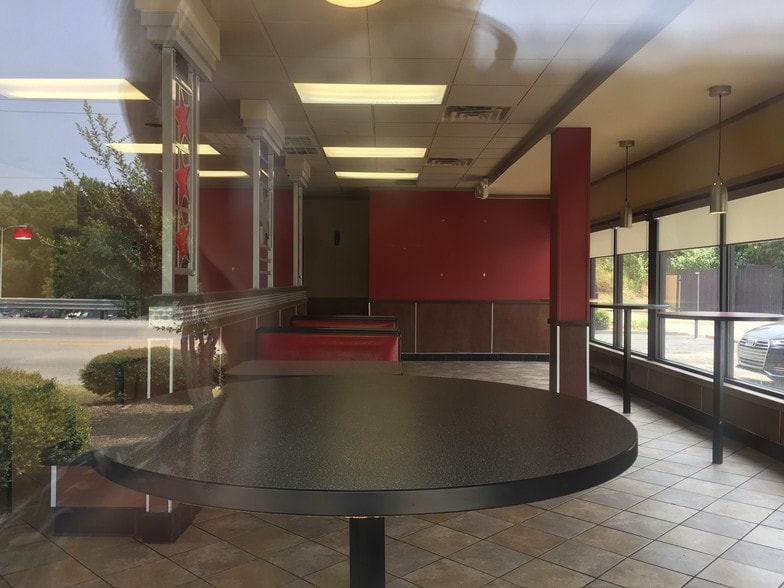 More Photos Of 96 N Arrowwood Rd, Columbia Fast Food For Sale