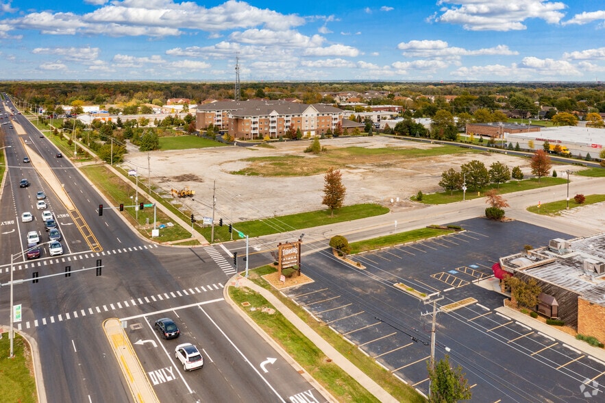 More Photos Of 15555 S Harlem Ave, Orland Park Land For Lease