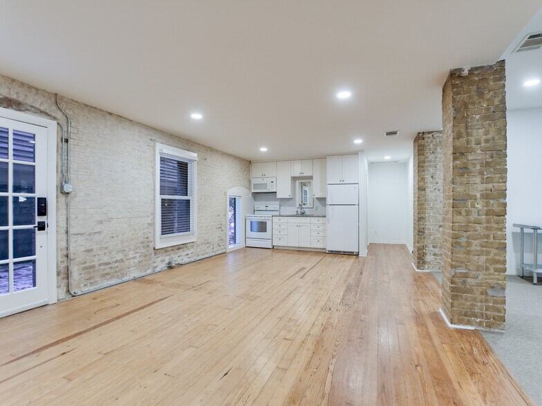 More Photos Of 702 San Antonio St, Austin Loft Creative Space For Lease