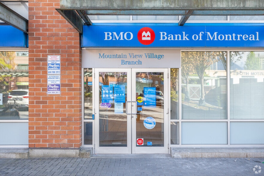 More Photos Of 1460-1488 Main St, North Vancouver District Medical For Sale