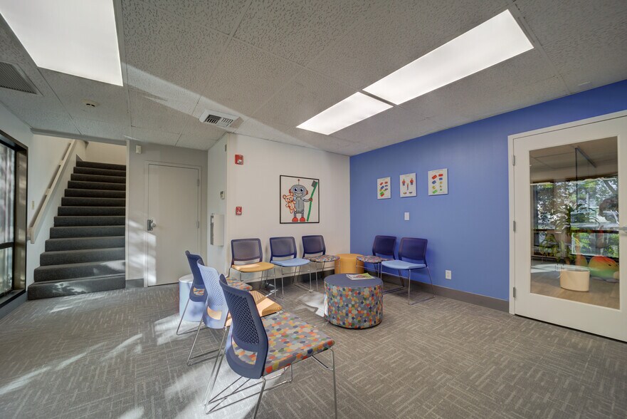 More Photos Of 2650 21st St, Sacramento Medical For Lease