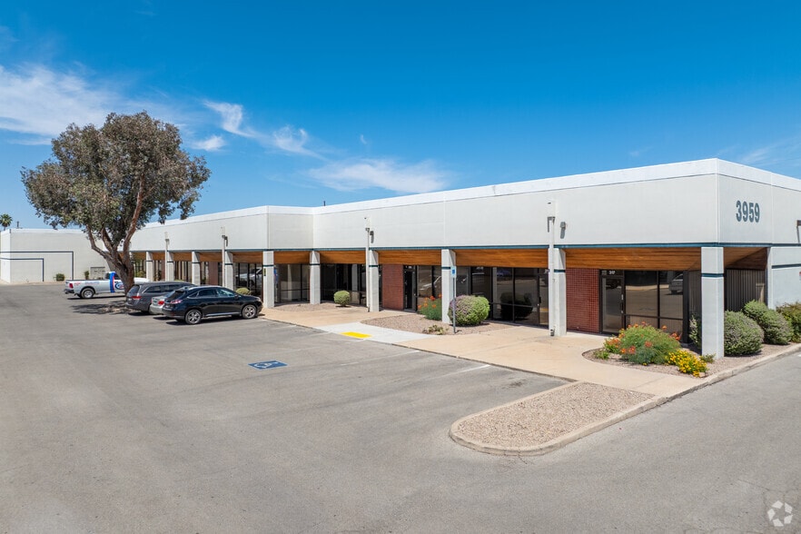 More Photos Of 3955 E Speedway Blvd, Tucson Unknown For Lease