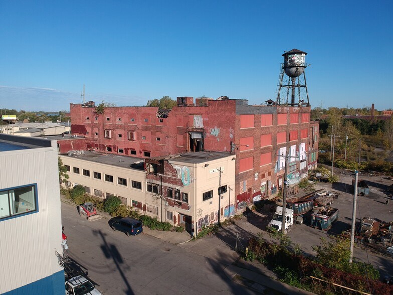 More Photos Of 57 Tonawanda St, Buffalo Office For Sale