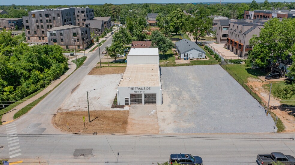 More Photos Of 701 5th St SE, Bentonville Warehouse For Sale