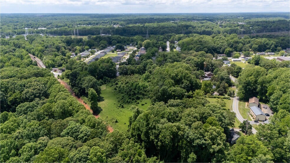 More Photos Of 3610 Yanceyville St, Greensboro Land For Sale