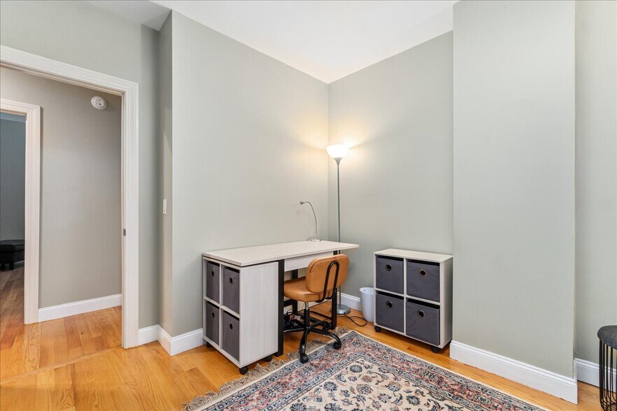More Photos Of 260 A Washington Ave, Albany Apartments For Sale