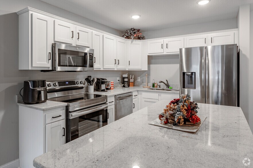 More Photos Of 2005 Frontage Rd N, Waite Park Apartments For Sale
