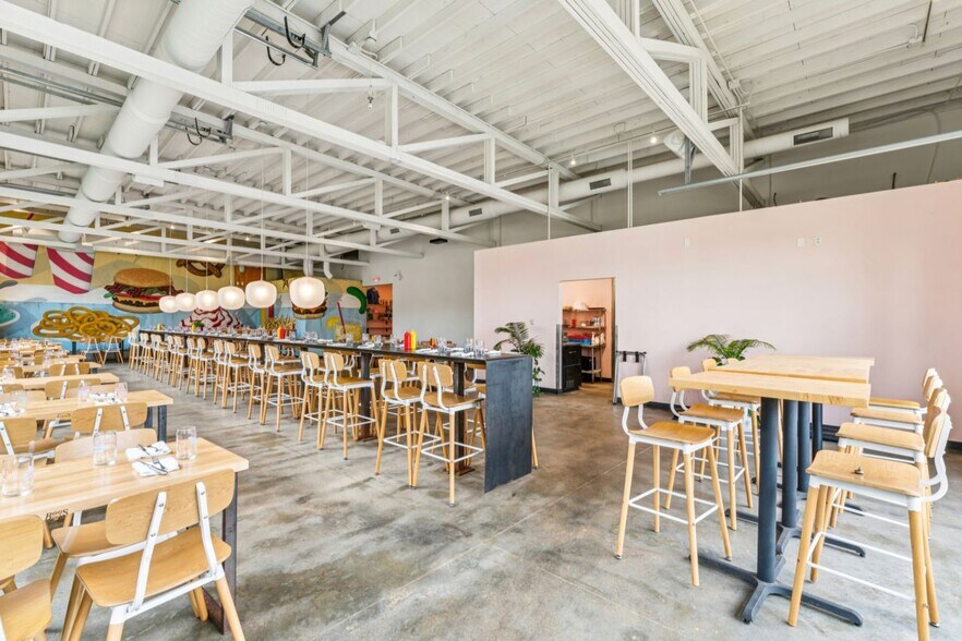 More Photos Of 4175 Shaw Blvd, Saint Louis Restaurant For Sale