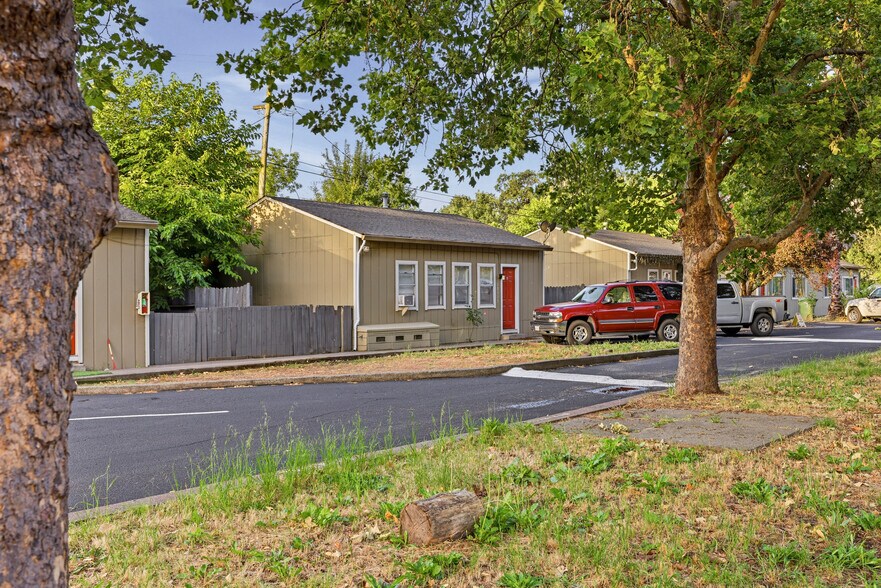 More Photos Of 10109-10133 Old Redwood Hwy, Windsor Apartments For Sale