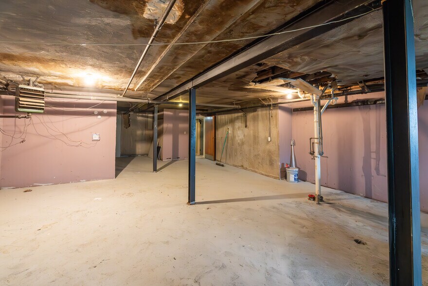 More Photos Of 2017 Burlingame St, Detroit Multifamily For Sale