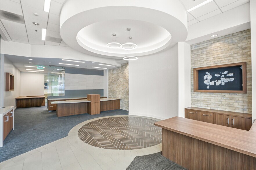 More Photos Of 800 Wilshire Blvd, Los Angeles Office For Lease