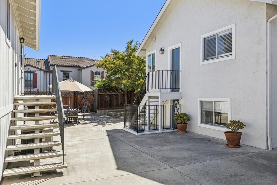More Photos Of 3851 Vineyard Ave, Pleasanton Apartments For Sale