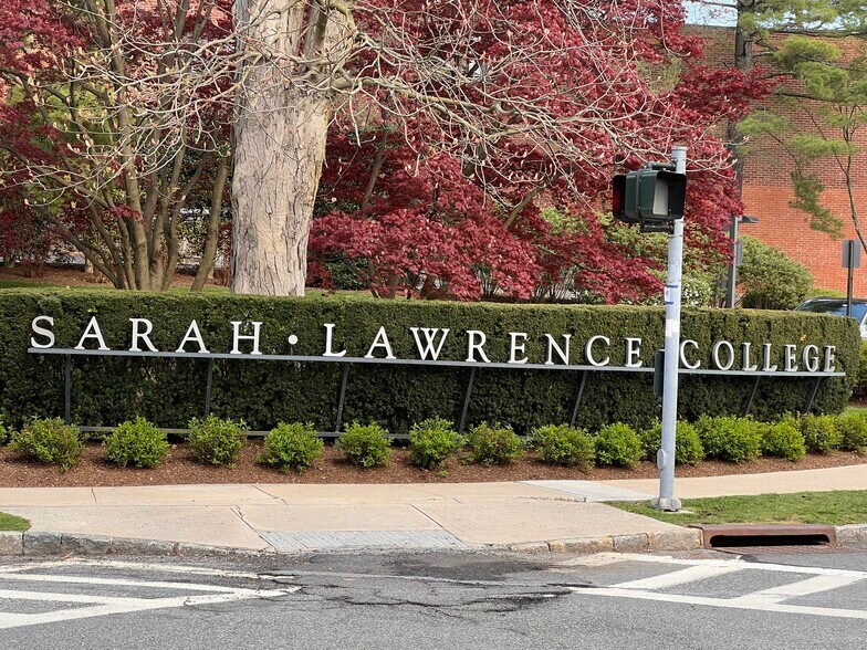 More Photos Of 855 Bronx River Rd, Yonkers Land For Lease