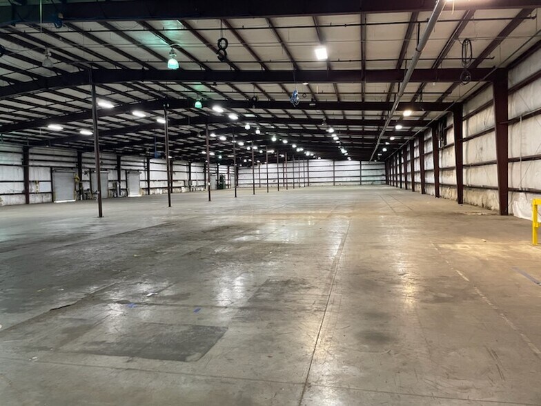 More Photos Of 9800 I 65 Service Rd S, Creola Warehouse For Lease