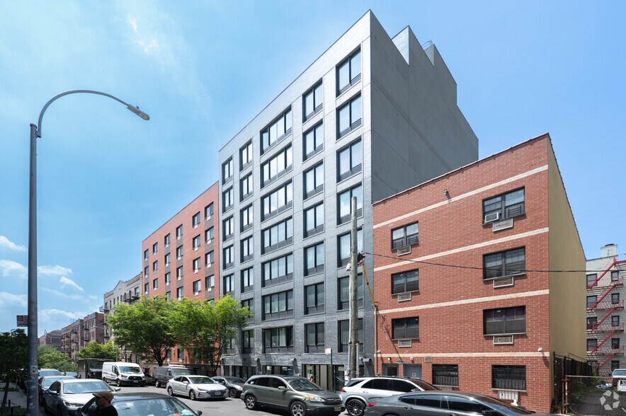 Primary Photo Of 1777 Weeks Ave, Bronx Apartments For Lease