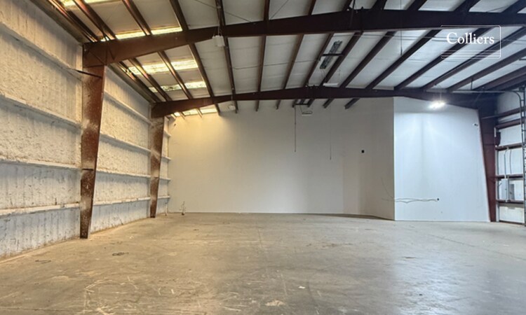 More Photos Of 5 Enterprise Ln, Hilton Head Island Warehouse For Lease