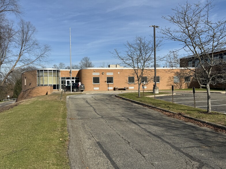 More Photos Of 22154 PA-18, Conneautville Schools For Sale
