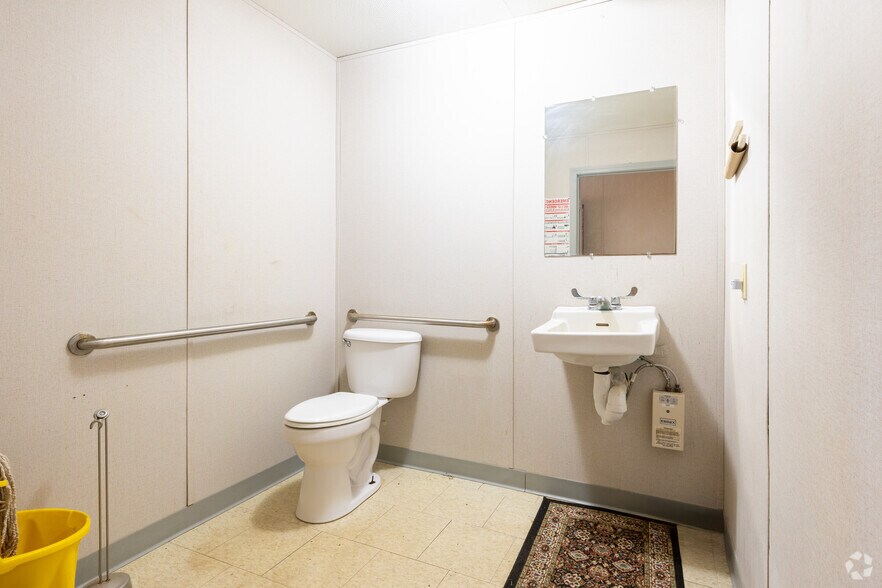 More Photos Of 11843 Camden Rd, Jacksonville Land For Lease