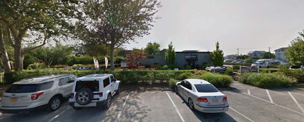 More Photos Of 11 Bridge St, Sag Harbor Freestanding For Lease