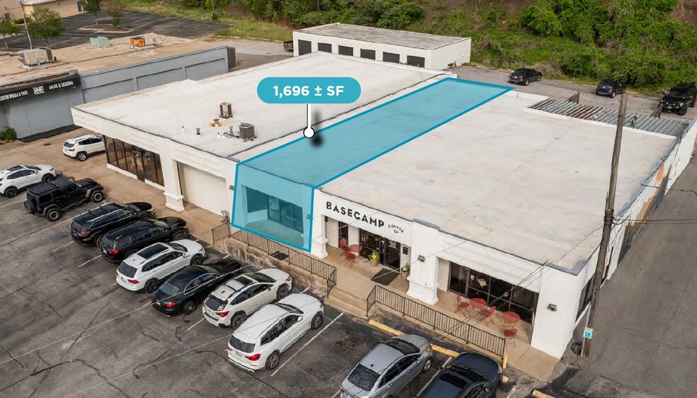 Primary Photo Of 2820-2848 N College Ave, Fayetteville Unknown For Lease