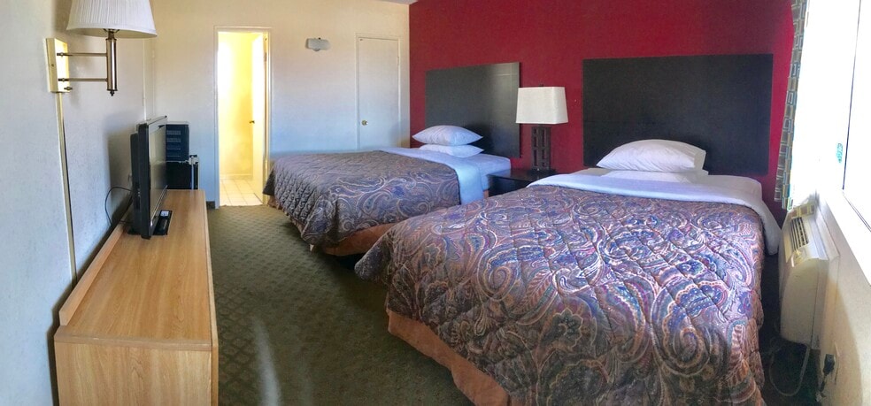 More Photos Of 1214 E Route 66 Blvd, Tucumcari Hotel For Sale
