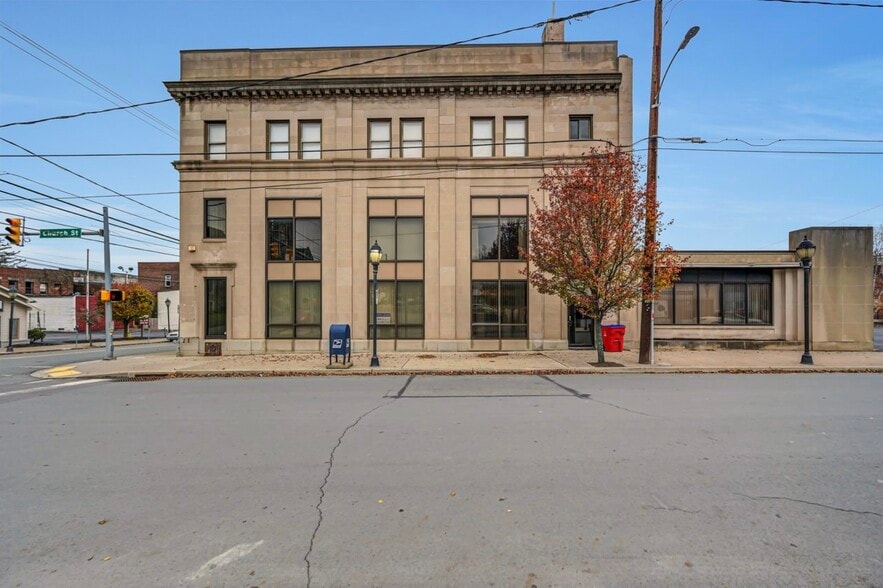 More Photos Of 67 Salem Ave, Carbondale Storefront Retail Office For Sale